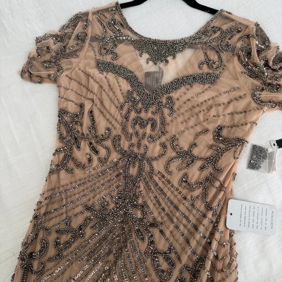 Pisarro Nights Beaded V Neck Short Sleeve Maxi Dress Formal Evening Gown Size 8 - Picture 8 of 9